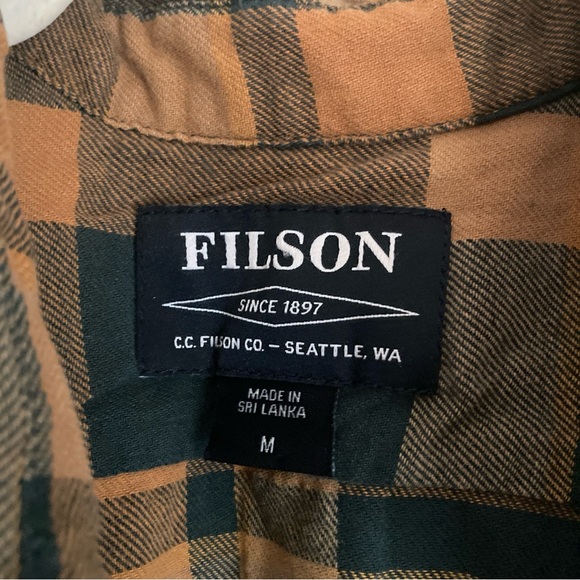 Filson Lightweight Flannel Button Up Shirt - Picture 4 of 6